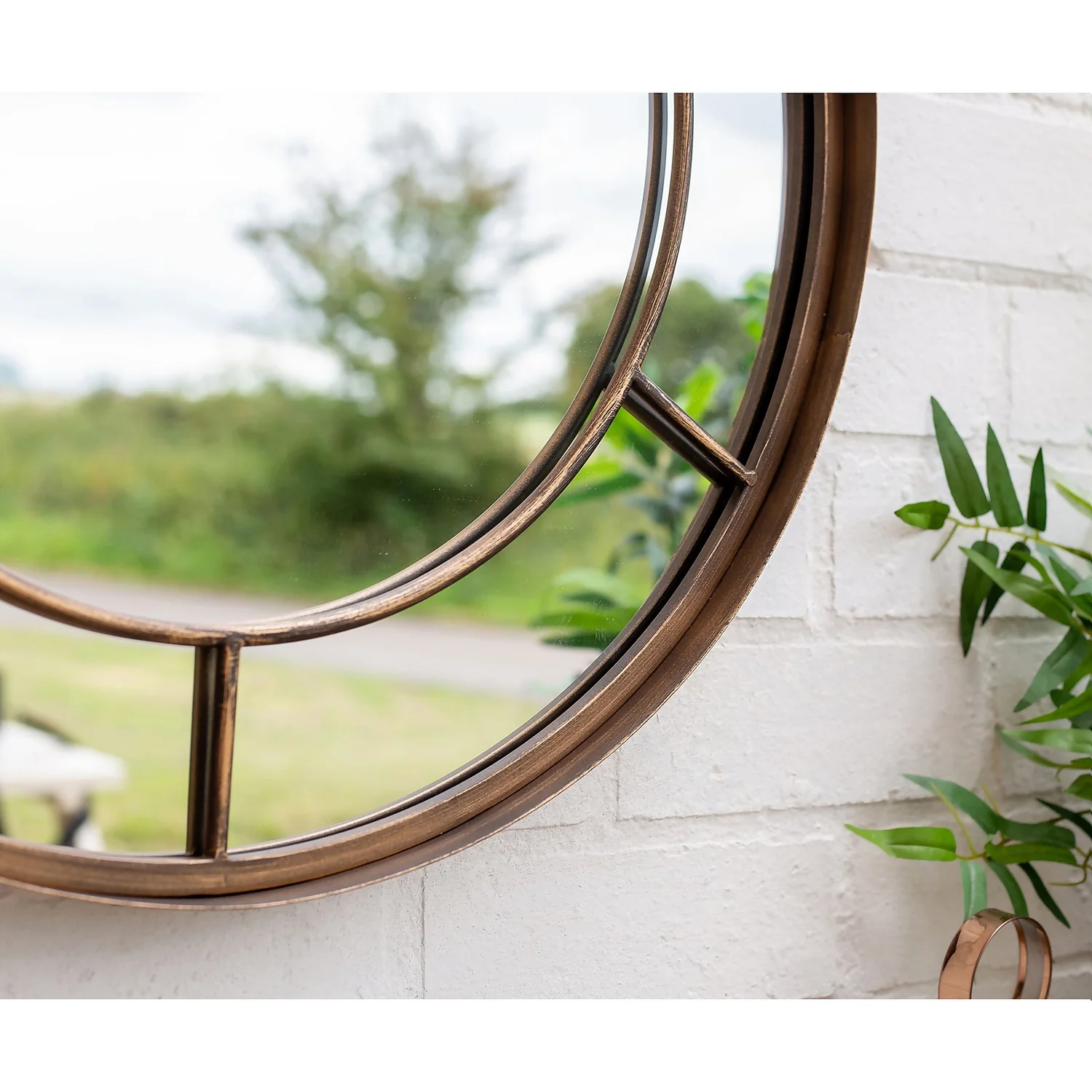 Valencia Outdoor Garden Mirror - 60cm 5 Valencia Outdoor Garden Mirror - 60cm - Image 5