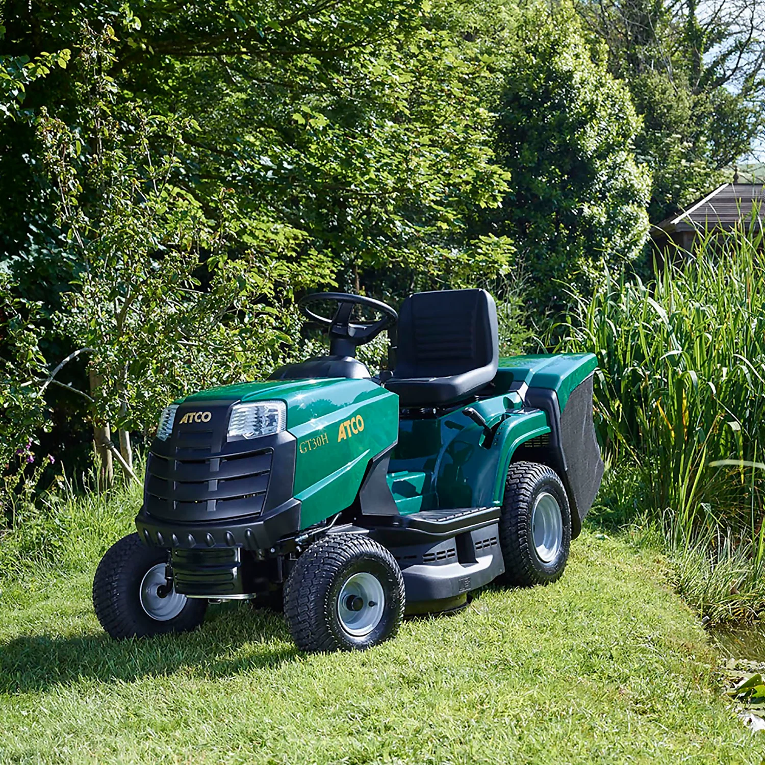 Atco 432cc GT 30H Petrol Lawn Tractor - 84cm 2 Atco 432cc GT 30H Petrol Lawn Tractor - 84cm - Image 2