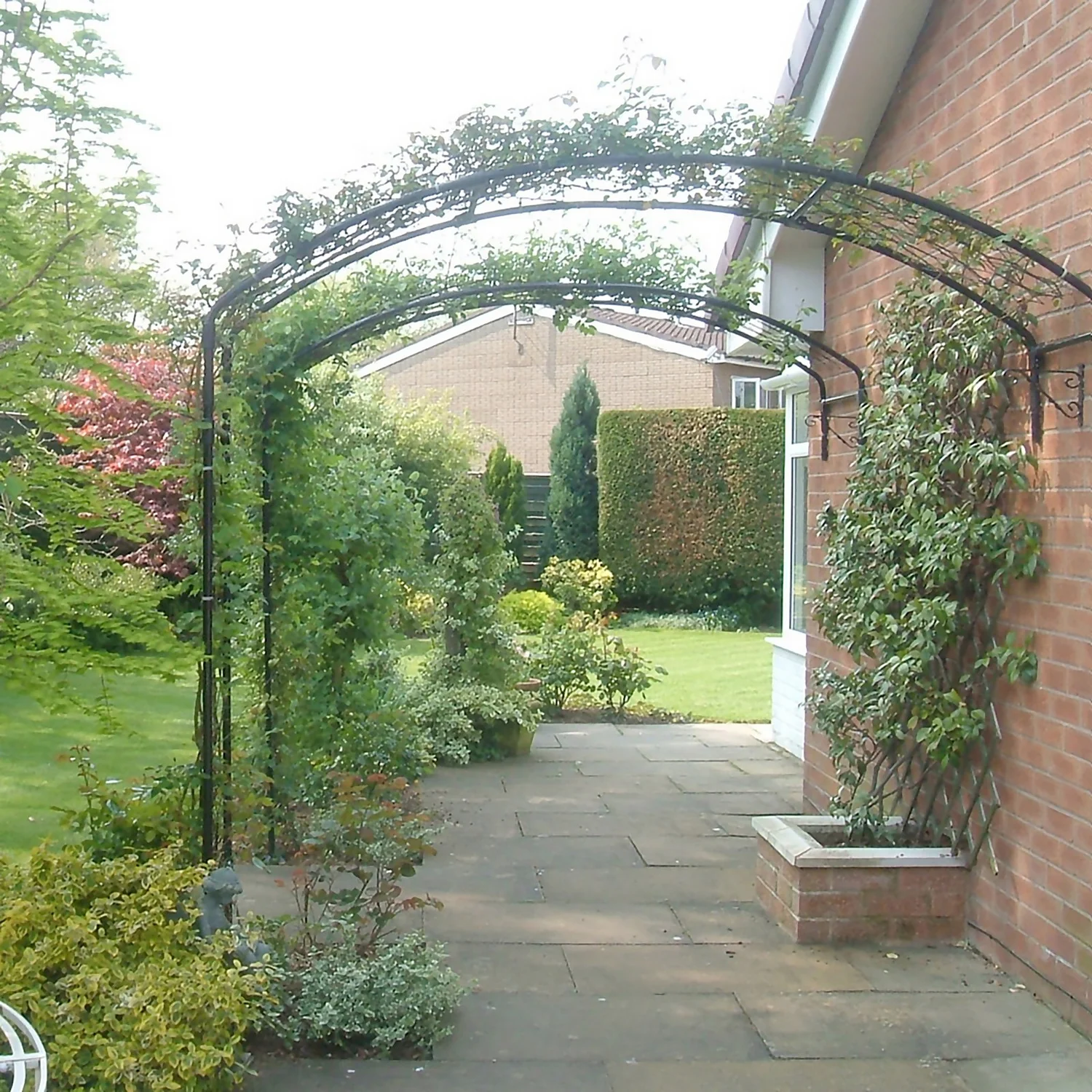 Agriframes Wall Arch - (H)2.1 X (W)1.2 X (D)0.45 M - Black 2 Agriframes Wall Arch - (H)2.1 X (W)1.2 X (D)0.45 M - Black - Image 2